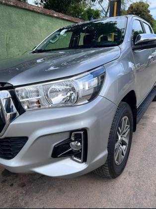 TOYOTA HILUX 2.8 SRV 4X4 CD 16V DIESEL 4P AUTOMÁTICO TOYOTA HILUX 2.8 SRV 4X4 CD 16V DIESEL 4P AUTOMÁTICO
